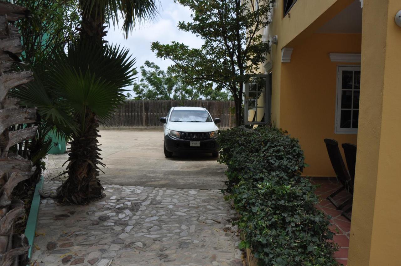 Casa Makoshi Bonaire Villa Playa Exterior photo